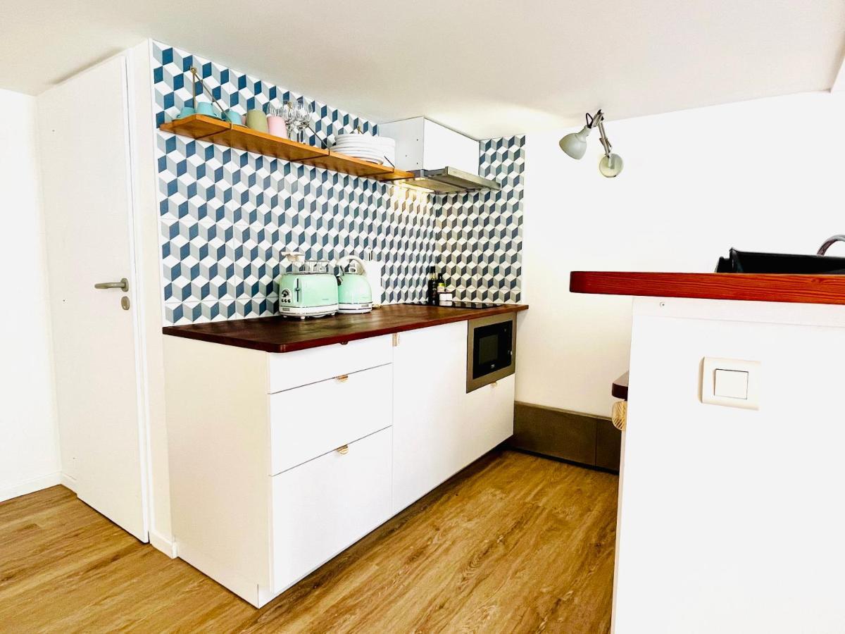 Duplex-Ceiling Height 1,9M-Free Private Parking-Self Check In !! Duplex Climatise-Hauteur Sous Plafond 1,9M-Parking Prive Gratuit-Arrivee Autonome !! Avignon Ngoại thất bức ảnh